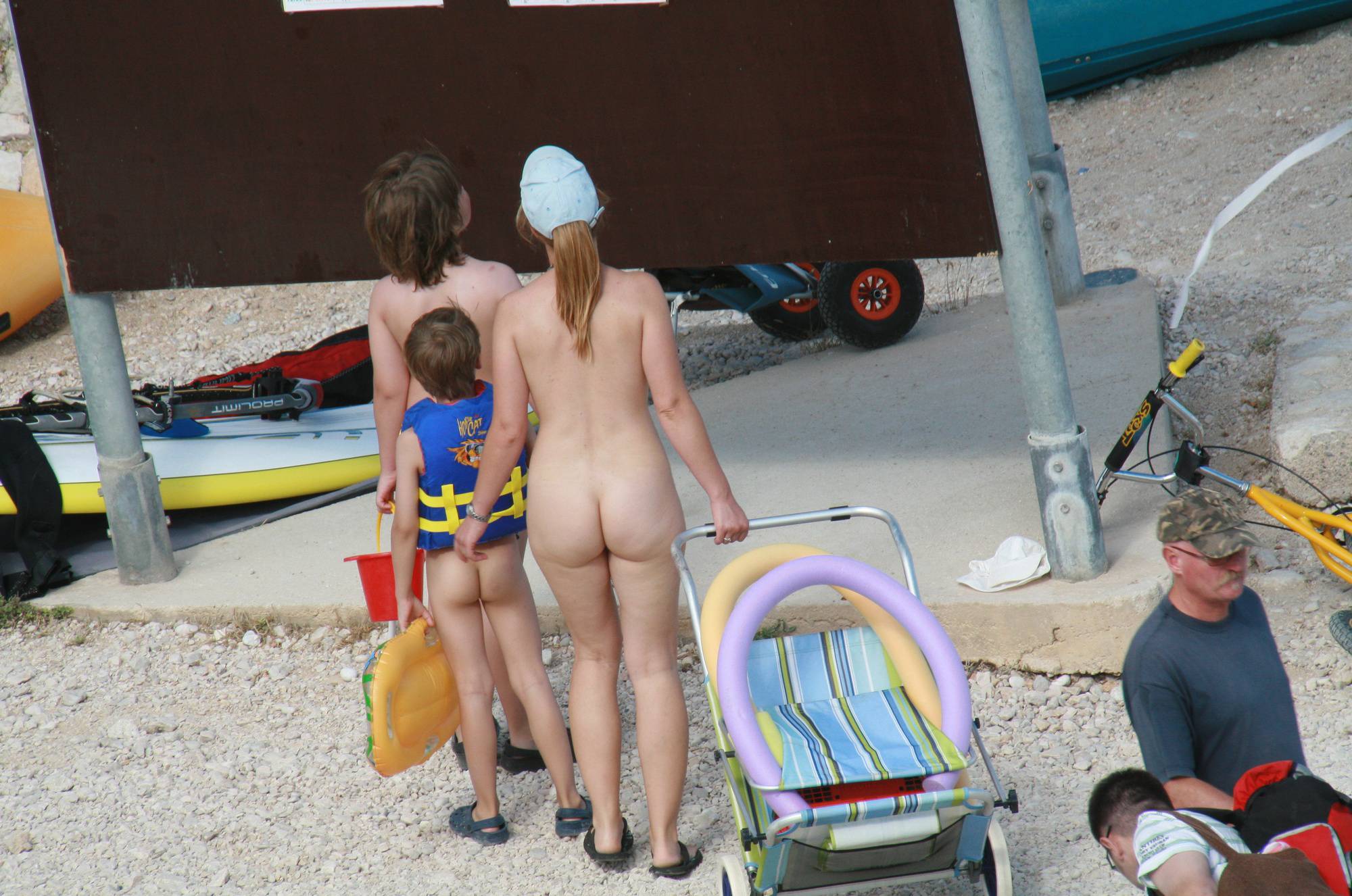 Pure Nudism Family Beach Expeditions - 1