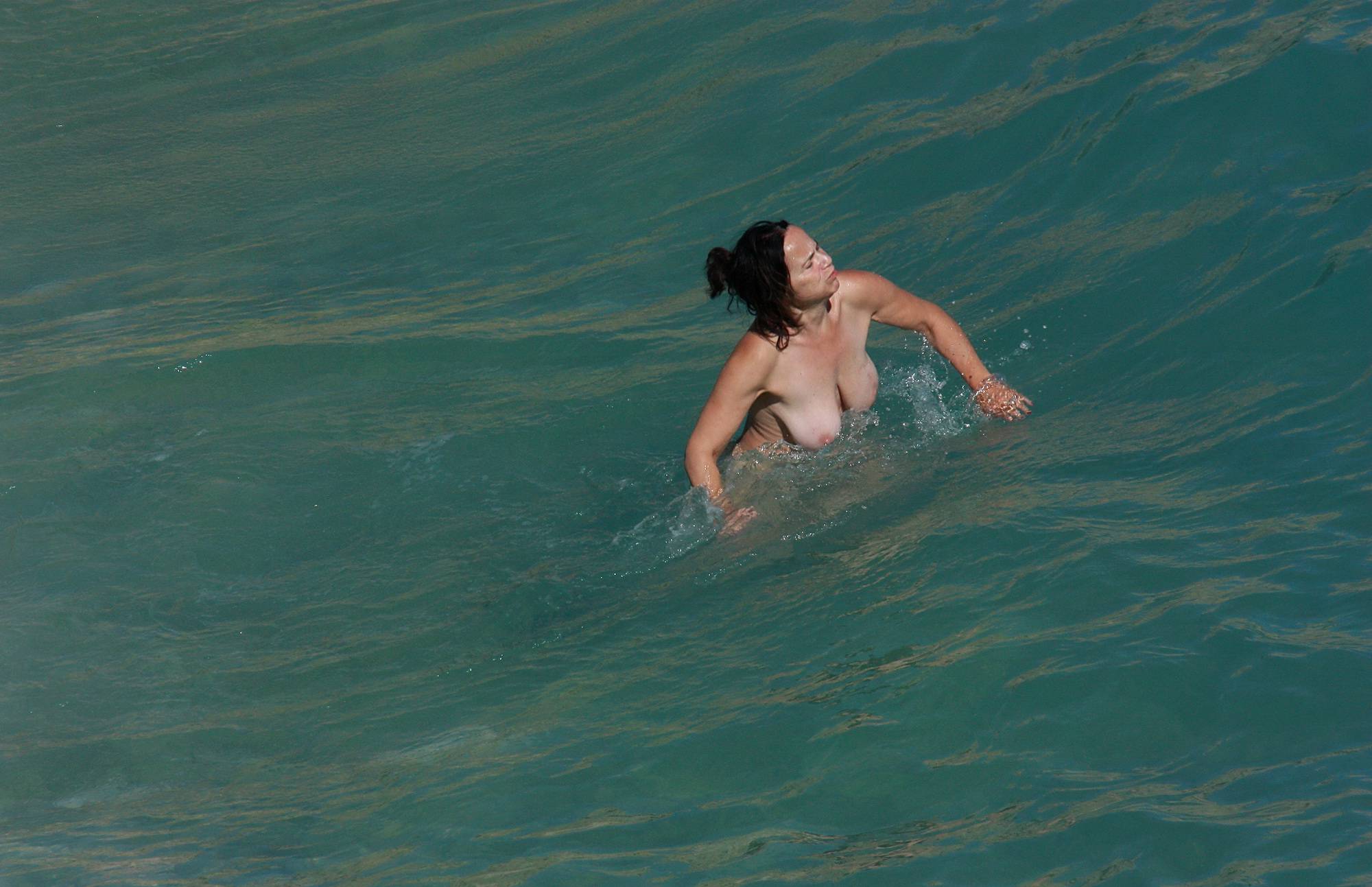 Pure Nudism Pics Turquoise Ocean Swim - 1